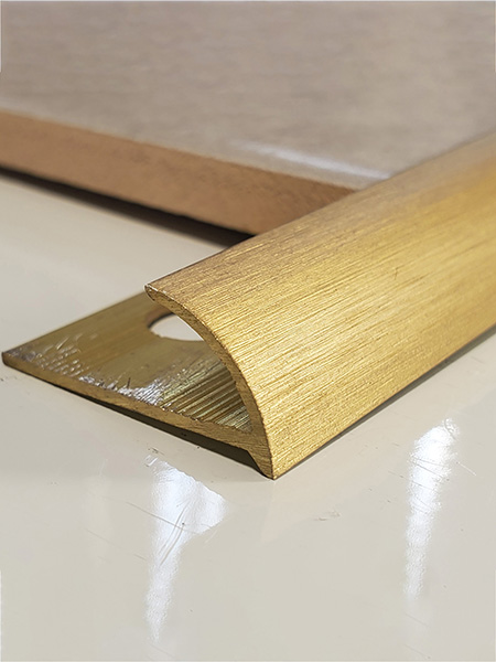 Профиль ПО скругленный угловой латунный(Золото мат сатин)