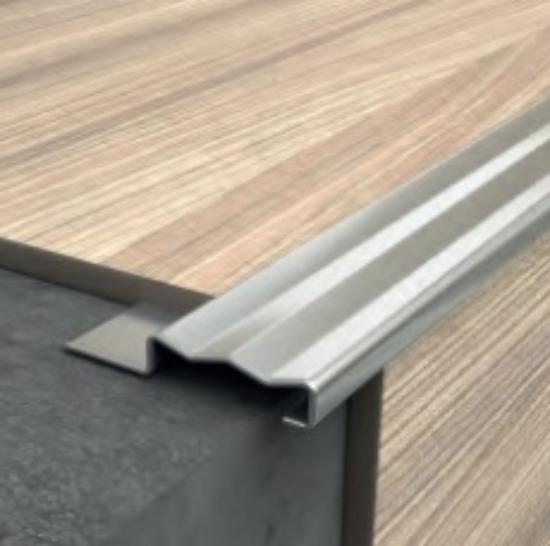 Профиль ПУ 35НС для ступеней из нержавеющей стали 430