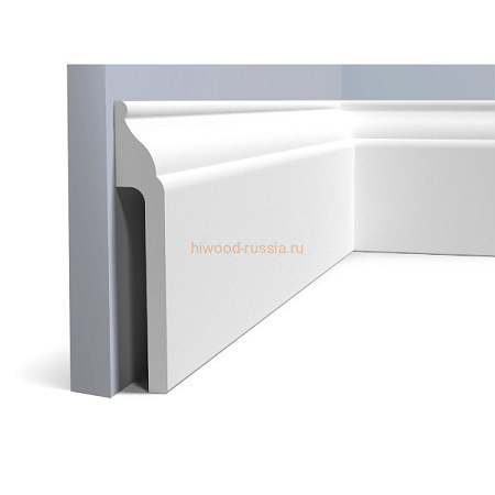 Плинтус HIWOOD B150